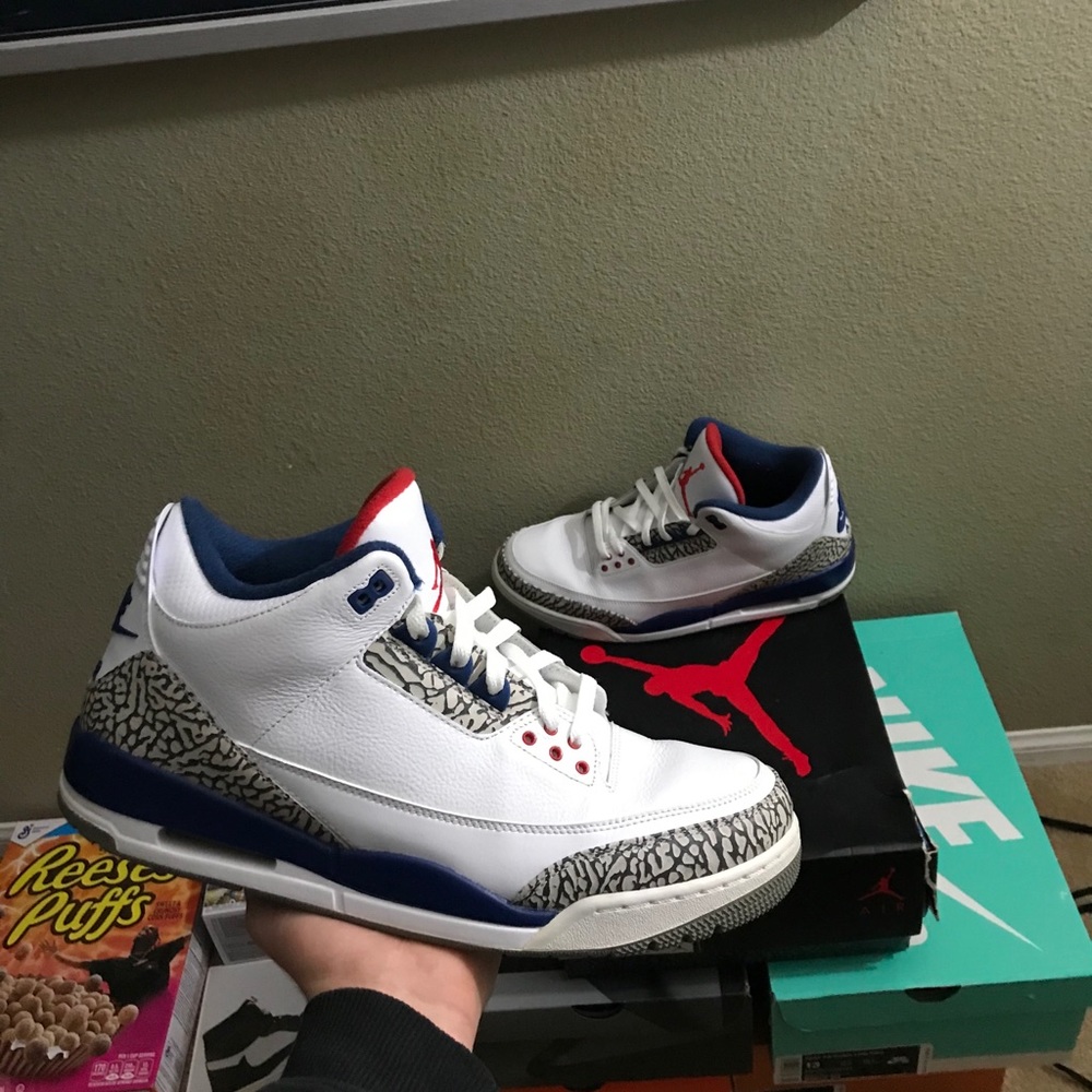 Men’s air Jordan 3 True Blue size 13